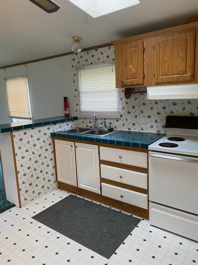 Building Photo - 16135 OH-39