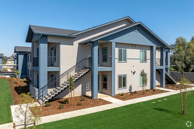 Primary Photo - Broadstone Place