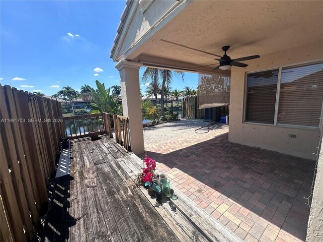 Building Photo - 7464 SW 164th Ct