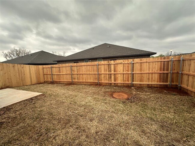 Building Photo - 7620 Wildflower Way