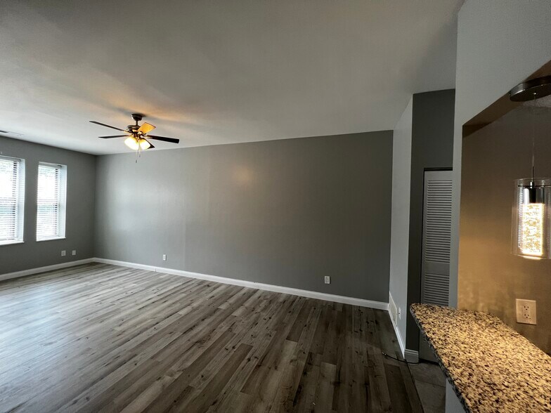 Building Photo - 629 Clara Ave