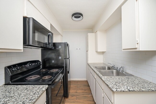 Building Photo - 506 N 3rd St