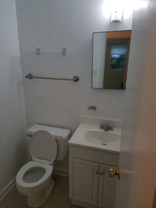 Building Photo - 5112 Norbeck Rd