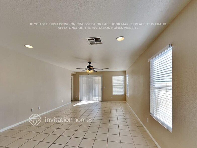 Building Photo - 7920 N Willow Pines Pl
