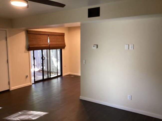 Building Photo - Updated Knollwood Meadows Two Story Condo ...