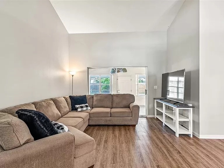 Building Photo - 1547 Spring Ridge Cir