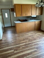 Building Photo - 5859 N 117th St