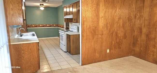 Building Photo - 4625 Bonner Dr