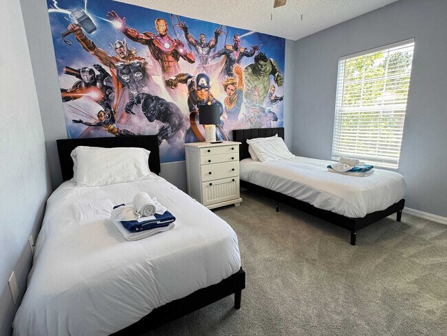 Building Photo - 4735 Vero Beach Pl