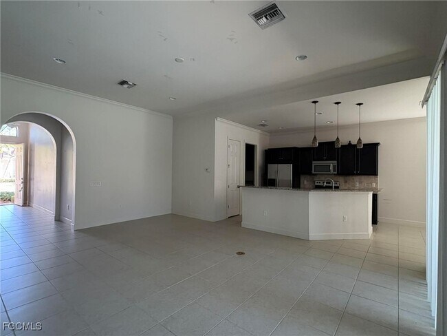 Building Photo - 10559 Yorkstone Dr