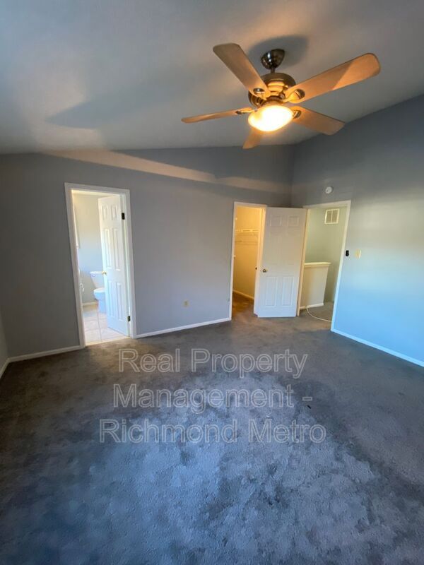 Building Photo - 1743 Robins Nest Ct