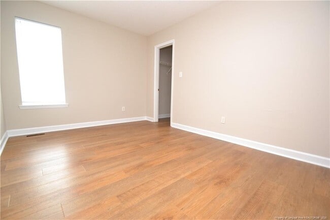 Building Photo - 1512 E Lenoir St