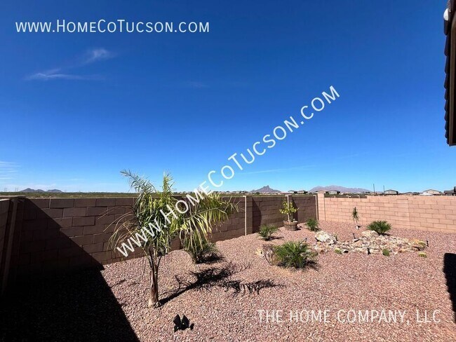 Building Photo - 35030 S Stargazer Ave