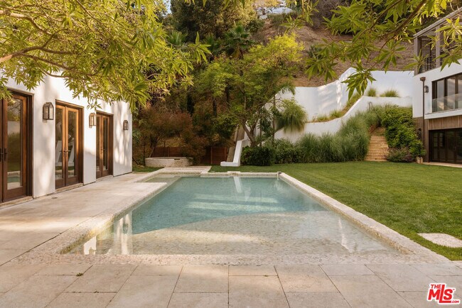 Building Photo - 1105 Rivas Canyon Rd