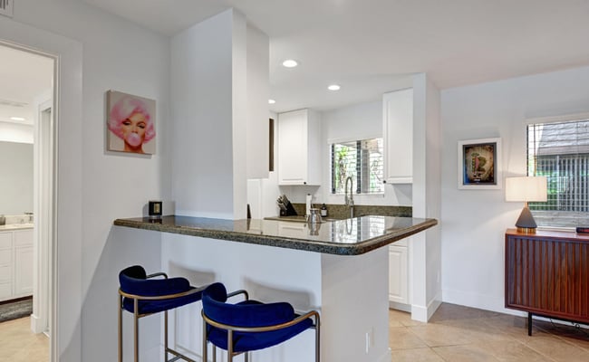 Building Photo - Serene Oasis Condo in Palm Springs (Monthly Only - No Long Term)