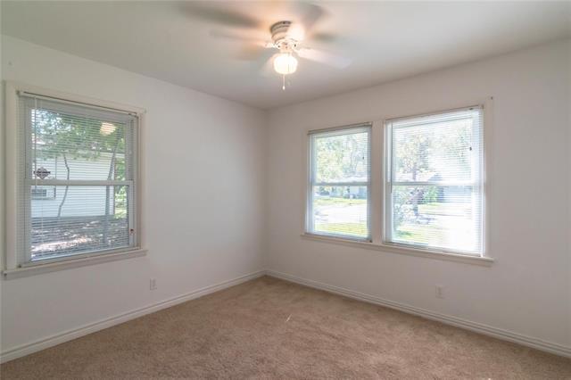 Building Photo - 2515 Greenhurst Dr