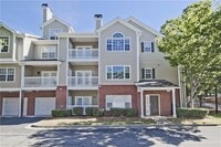 Building Photo - 8102 Woodland Ln