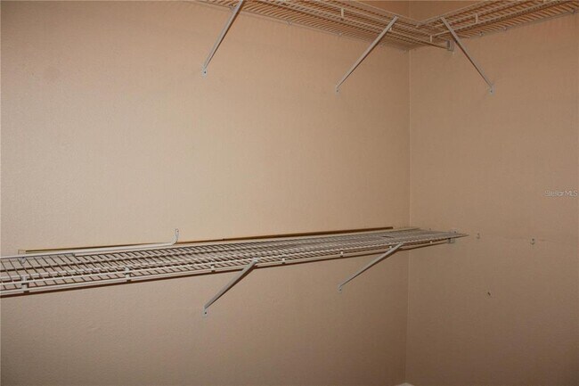 Building Photo - 3590 Parkridge Cir