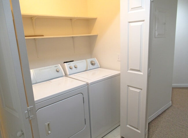 Building Photo - 29840 Landau Blvd