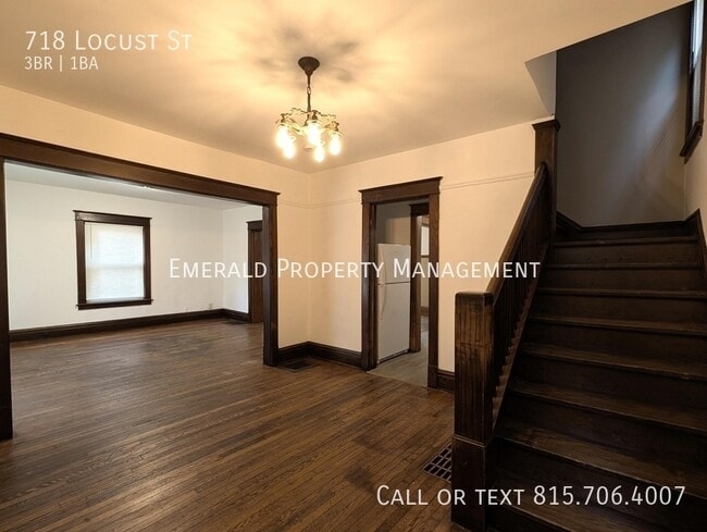 Building Photo - 718 Locust St