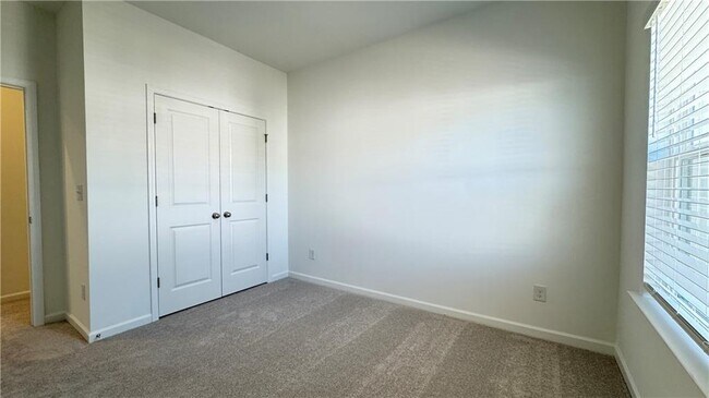 Building Photo - 9 Peeples Dr