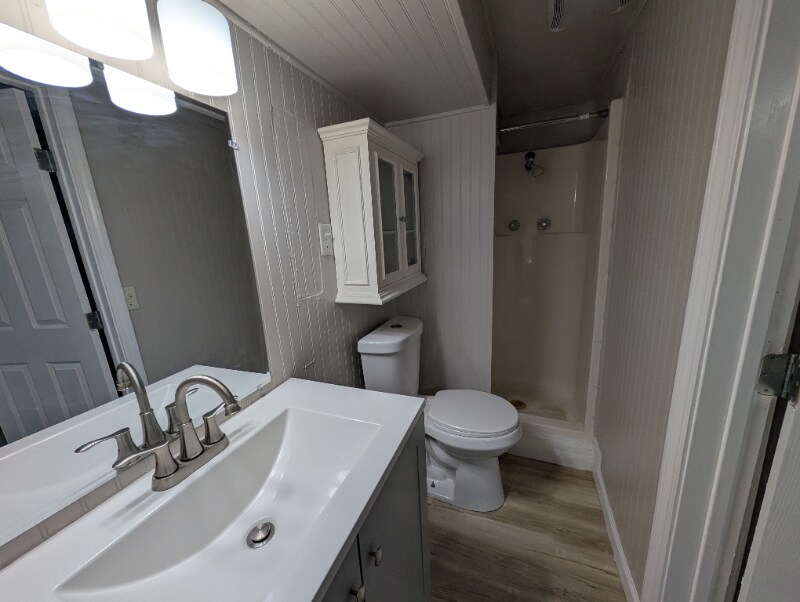 Building Photo - 537 S Hunter St