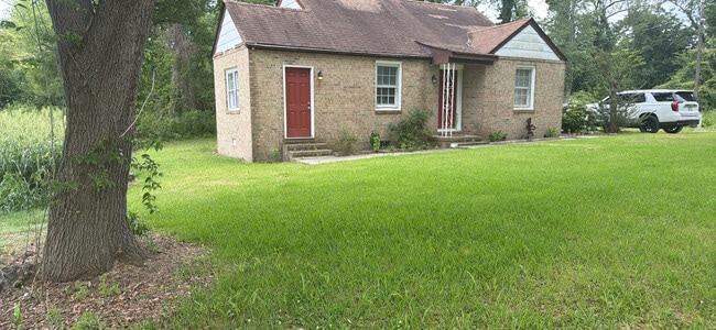 Building Photo - 226 Barbara Ave