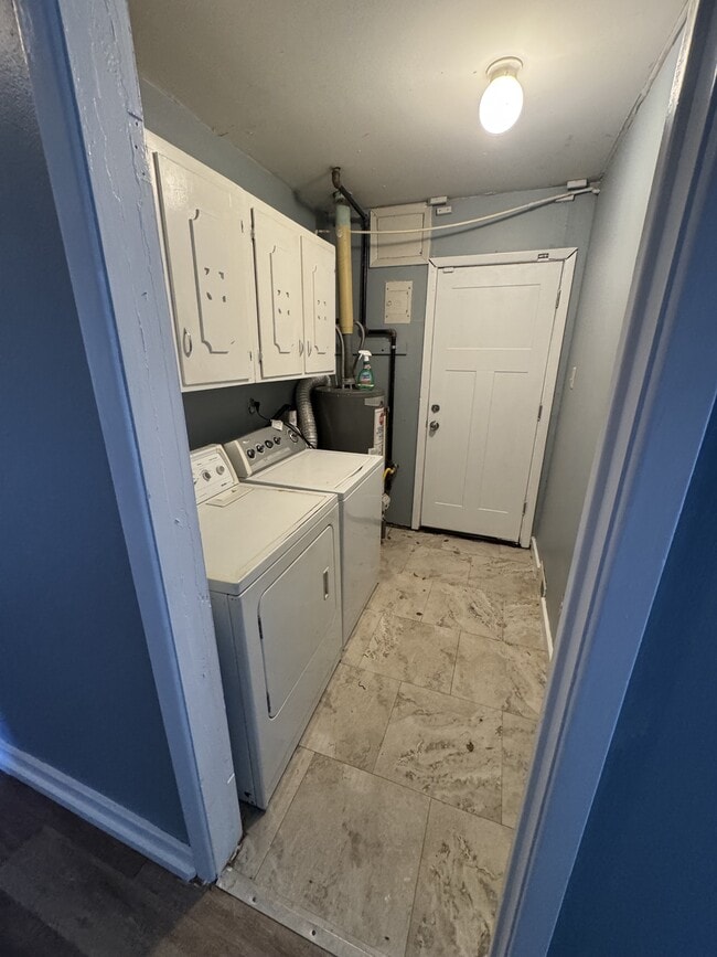 Building Photo - 3315 SW Clare Ave