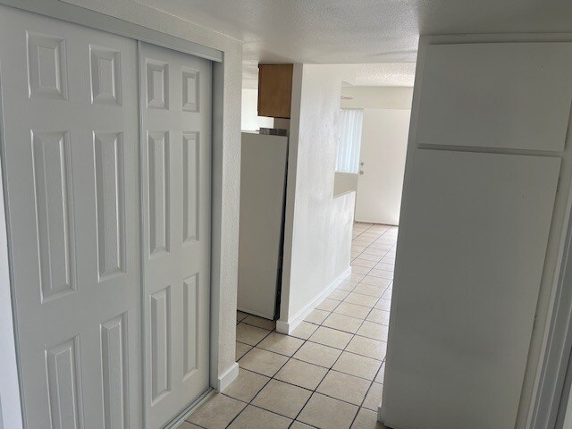 Building Photo - 2070 Sahara Dr