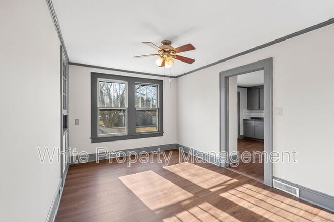 Building Photo - 401 W Ketchie St