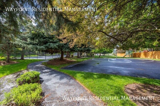 Building Photo - 1095 N Marsh Hawk Pl