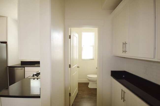 Building Photo - 4517 Daybreak Rim Way