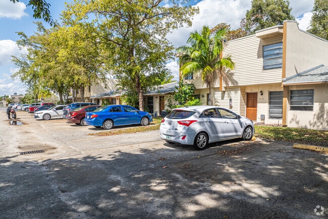 Alternate - 4138 - 4154 SW 61 Ave