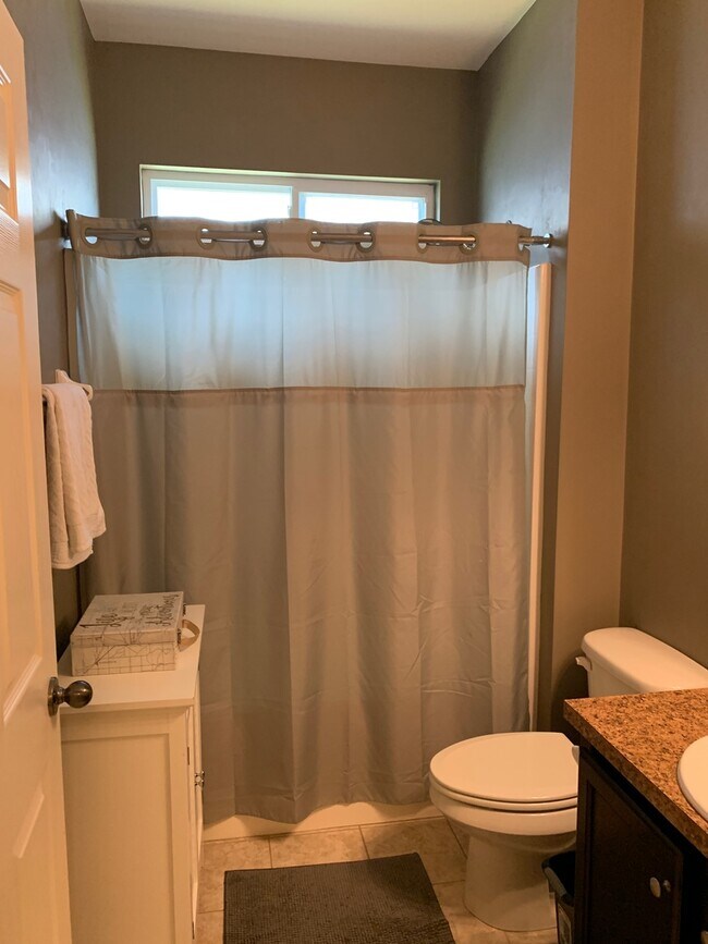 Building Photo - 3/2 IN HAMPTON CREEK SUBDIVISION- AVAILABLE SEPTEMBER 1, 2026