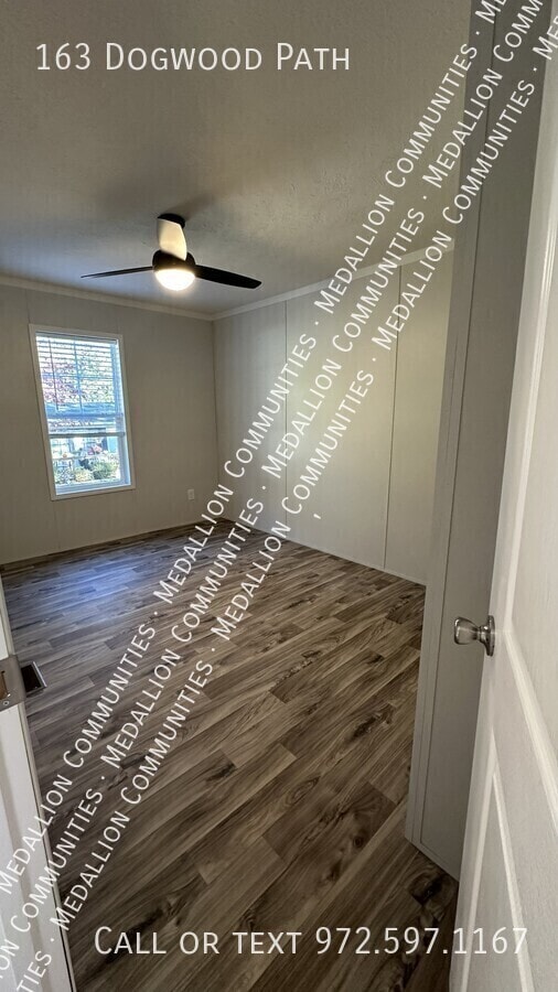 Building Photo - 163 Dogwood Path Ln