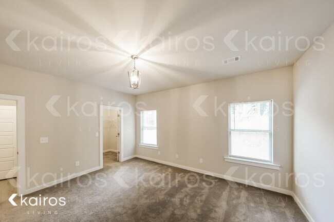 Building Photo - 11671 Woodland Lake Rd.
