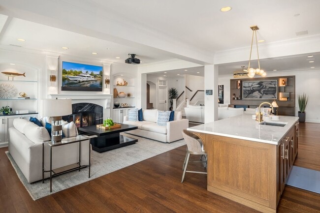 Building Photo - 5bd/5.5ba Yarrow Point Home