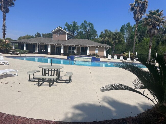 Building Photo - 1926 Corvallis Ave