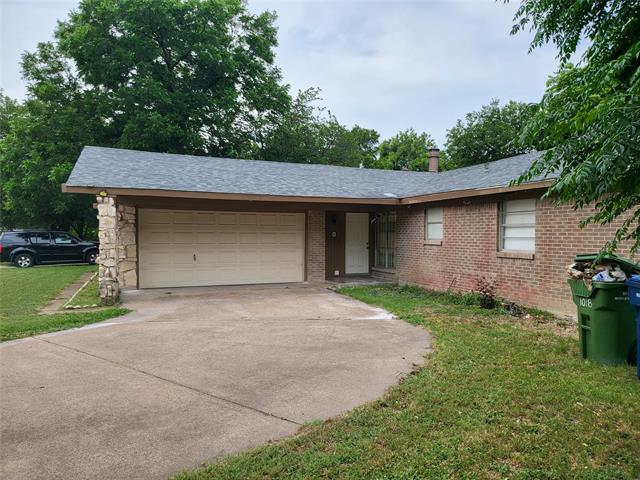 Building Photo - 1018 Vegas Dr