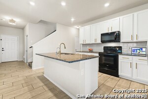 Building Photo - 217 Stag Way