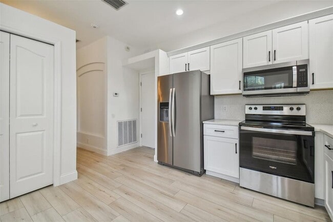 Building Photo - 4347 Deermont Cir