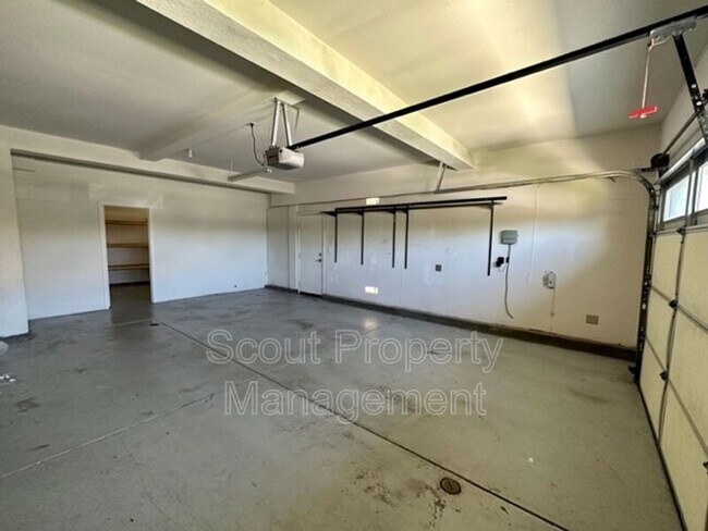 Building Photo - 45602 Magnolia Pl
