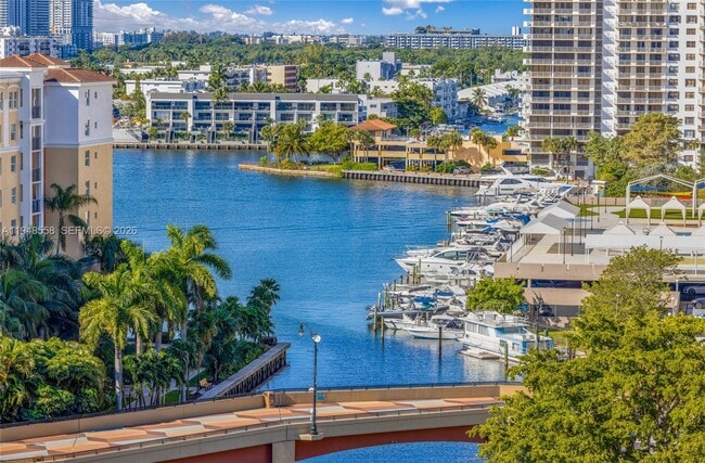 Building Photo - 230 174th St