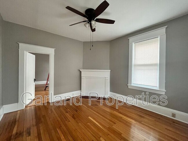 Building Photo - 833 Wasena Ave SW