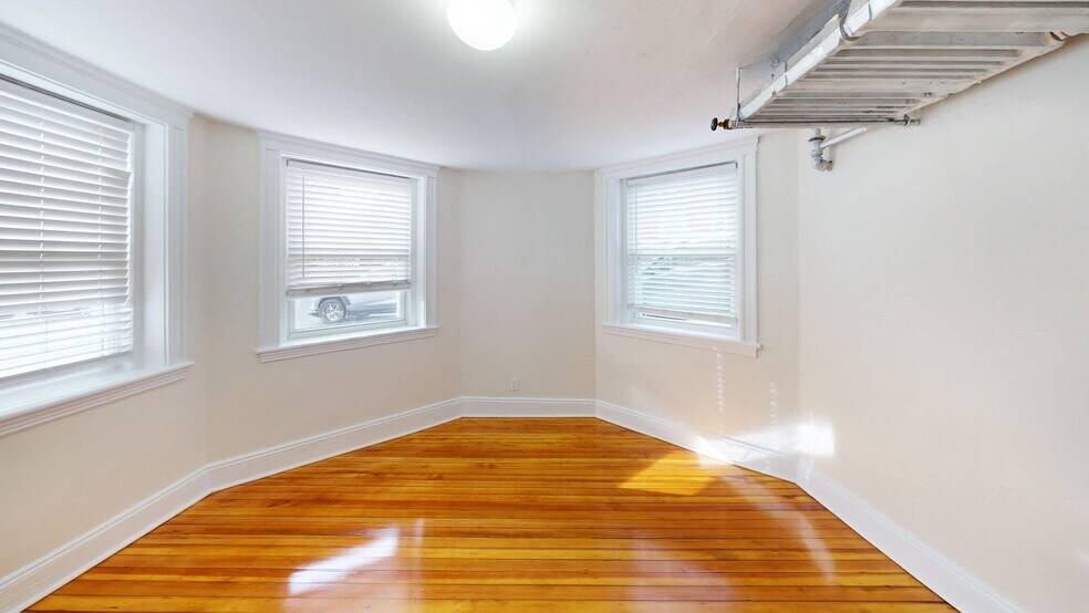 Building Photo - 92 Corey Rd