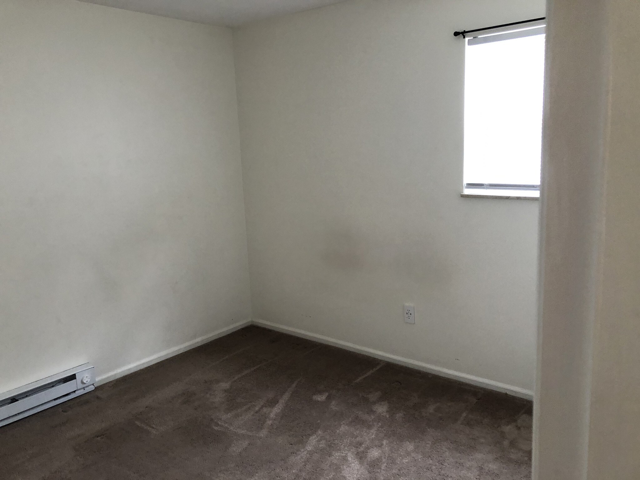 Bedroom 2 - 101 Colonial Oaks Dr