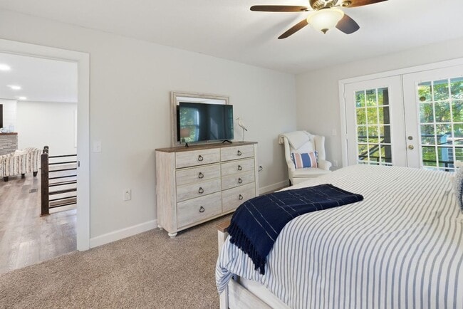 Building Photo - Furnished Home on KY Lake