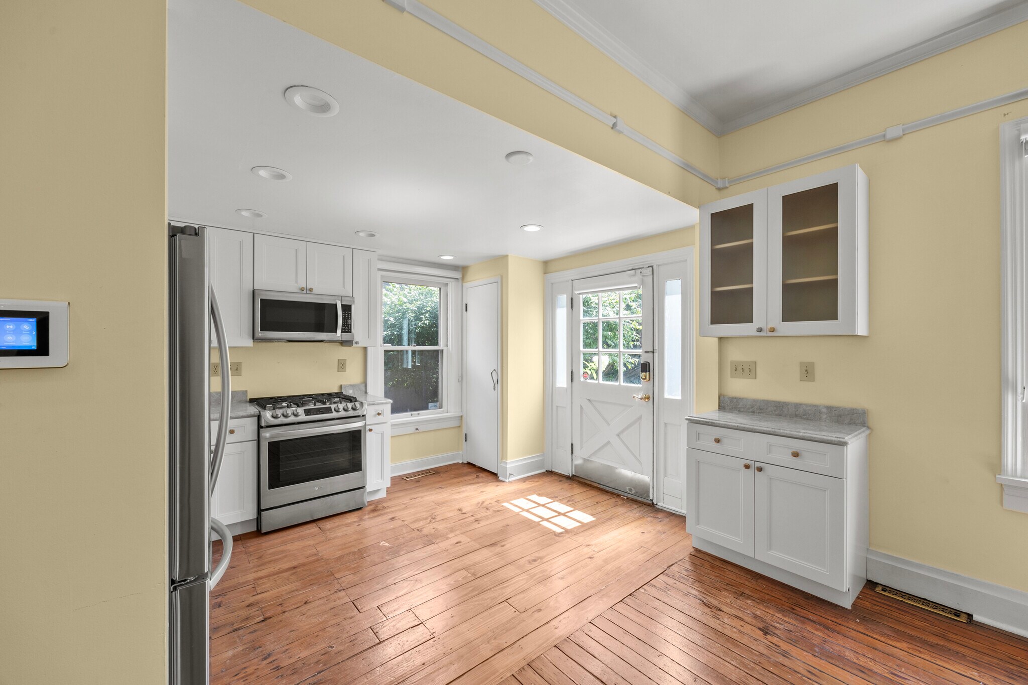 Kitchen - 545 S 6th St