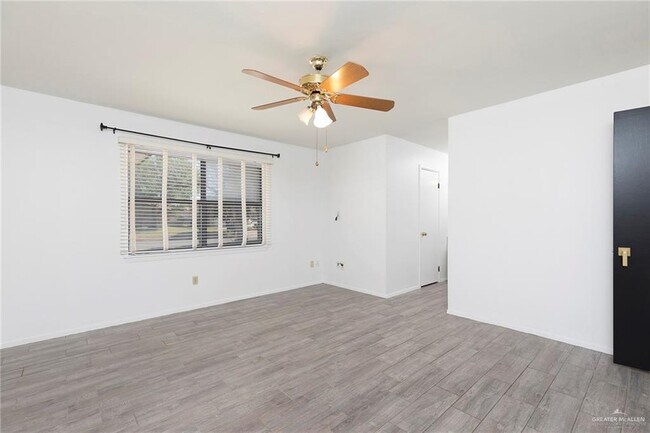 Building Photo - 21 Orchid Ave