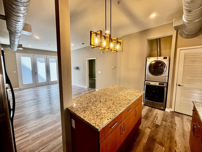 Building Photo - 5300 Peachtree Rd